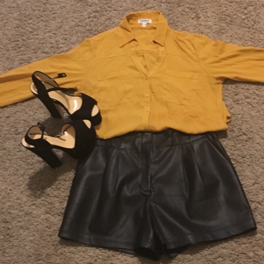 Express Button down